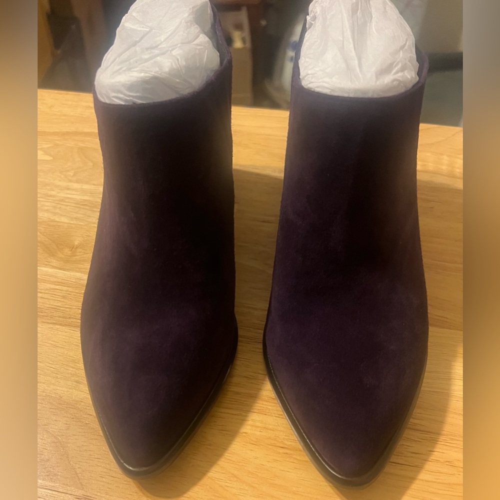 Sbicca size 7 NIB Turnkey Purple Mules Leather Slip-On $129